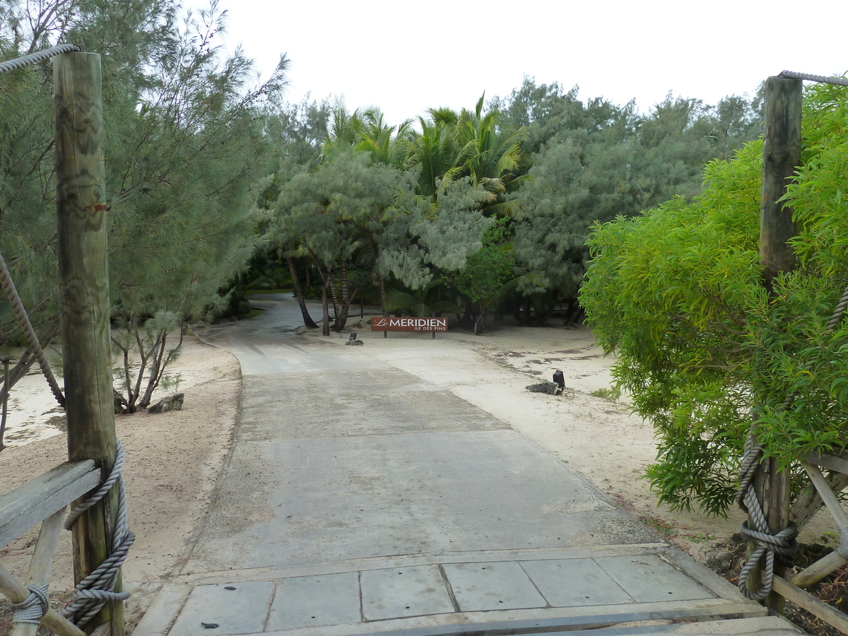 Picture New Caledonia Ile des pins Oro Bay 2010-05 74 - Walking Street Oro Bay