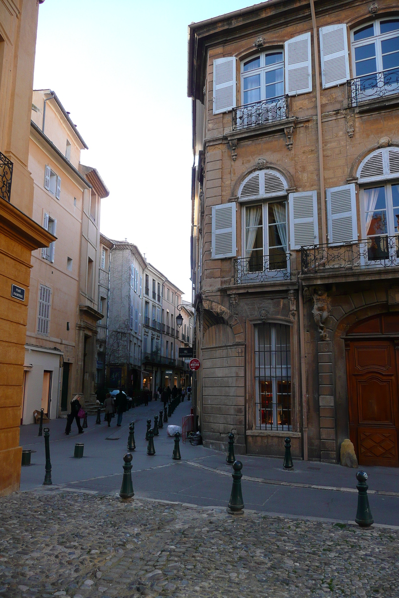 Picture France Aix en Provence 2008-04 31 - Walking Street Aix en Provence