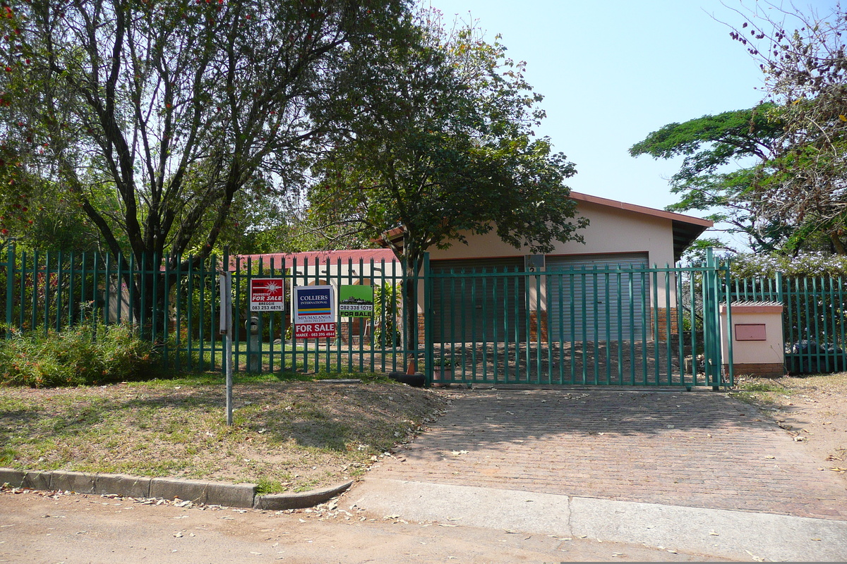 Picture South Africa Nelspruit 2008-09 17 - Street Nelspruit