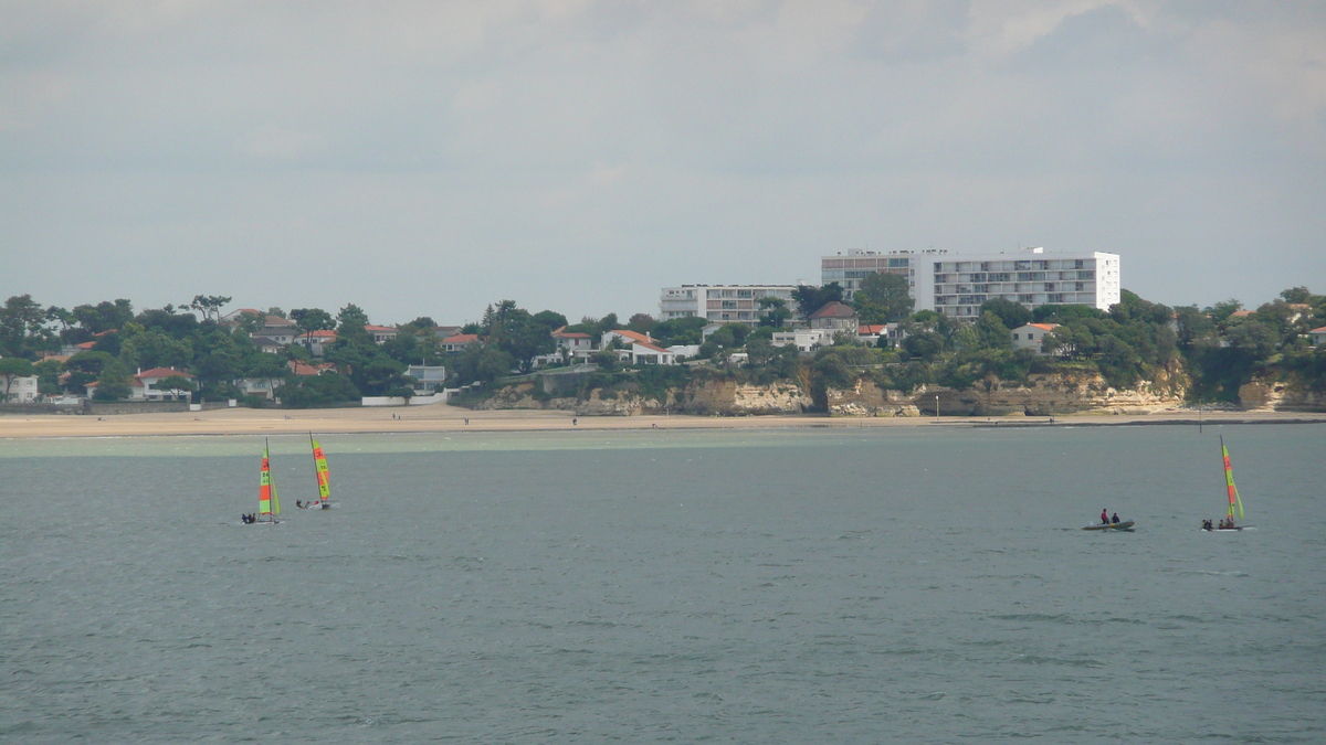 Picture France Gironde estuary 2007-08 32 - French Restaurant Gironde estuary