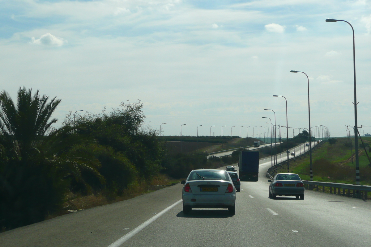 Picture Israel Tel Aviv to Beer Sheva road 2007-12 28 - To see Tel Aviv to Beer Sheva road