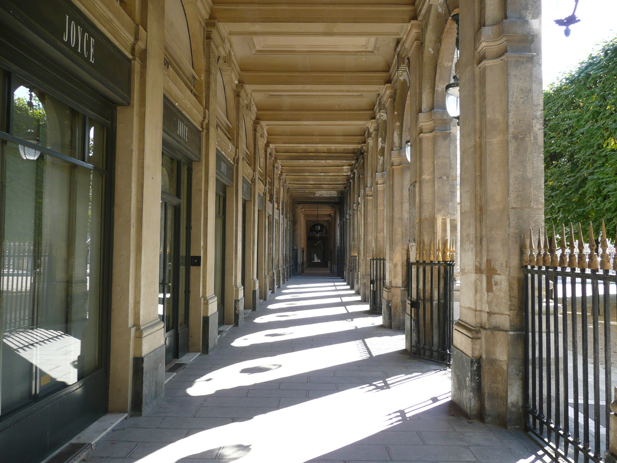 Picture France Paris Palais Royal 2007-08 136 - Hotel Pools Palais Royal