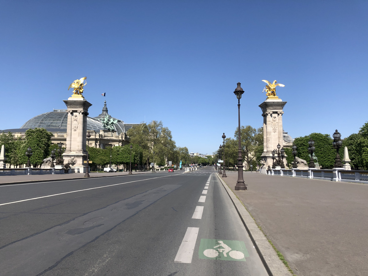 Picture France Paris lockdown 2020-04 325 - Sunrise Paris lockdown