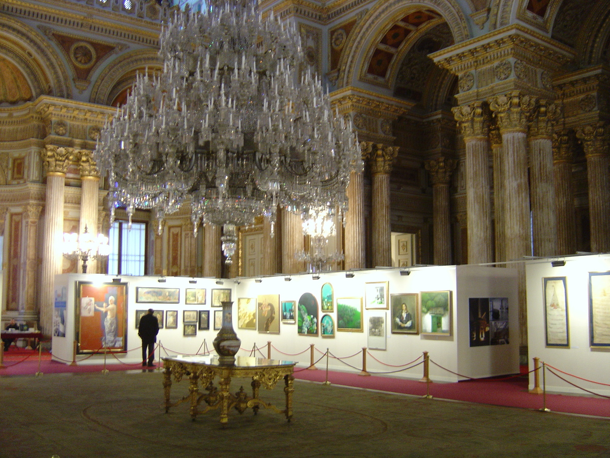 Picture Turkey Istanbul Dolmabahce Palace 2004-12 22 - Price Dolmabahce Palace