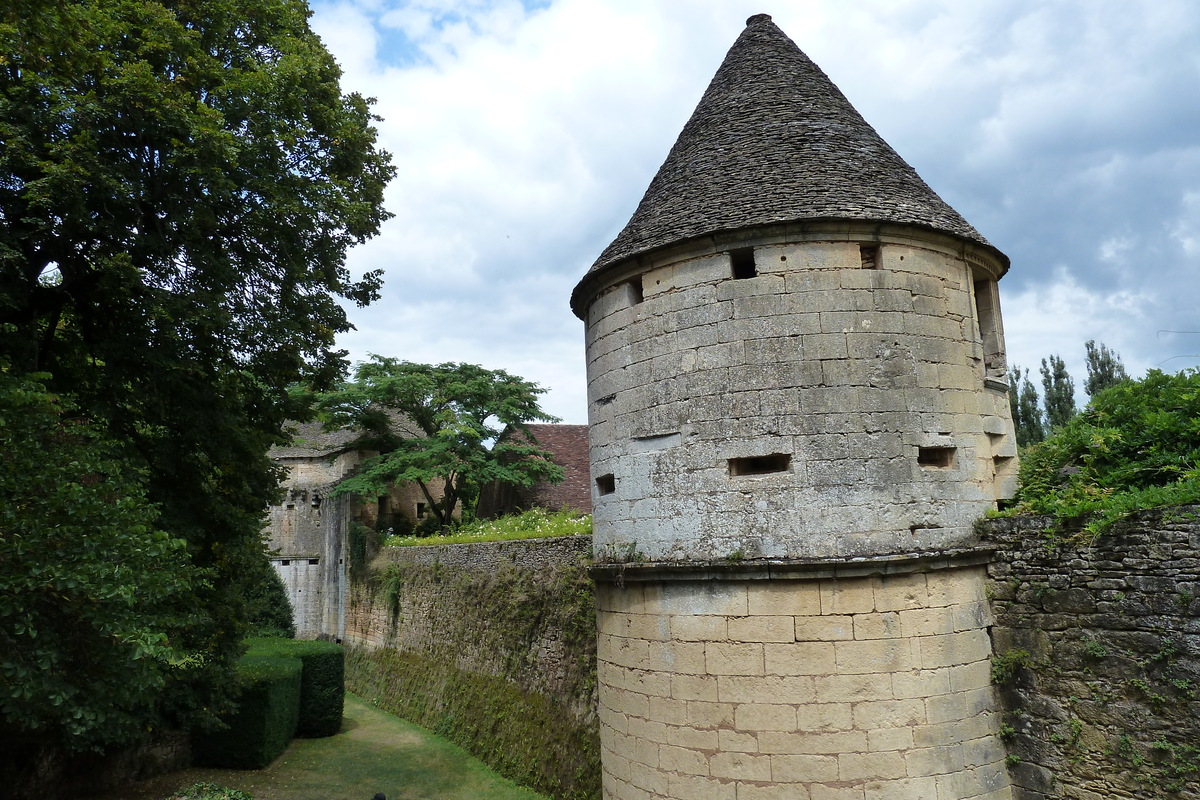 Picture France Losse castle 2010-08 1 - French Restaurant Losse castle