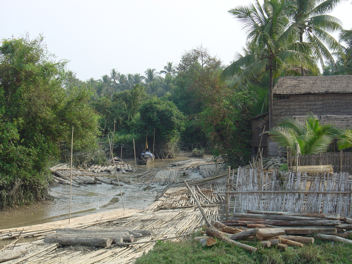 Picture Myanmar Dawei (TAVOY) 2005-01 7 - Rain Season Dawei (TAVOY)