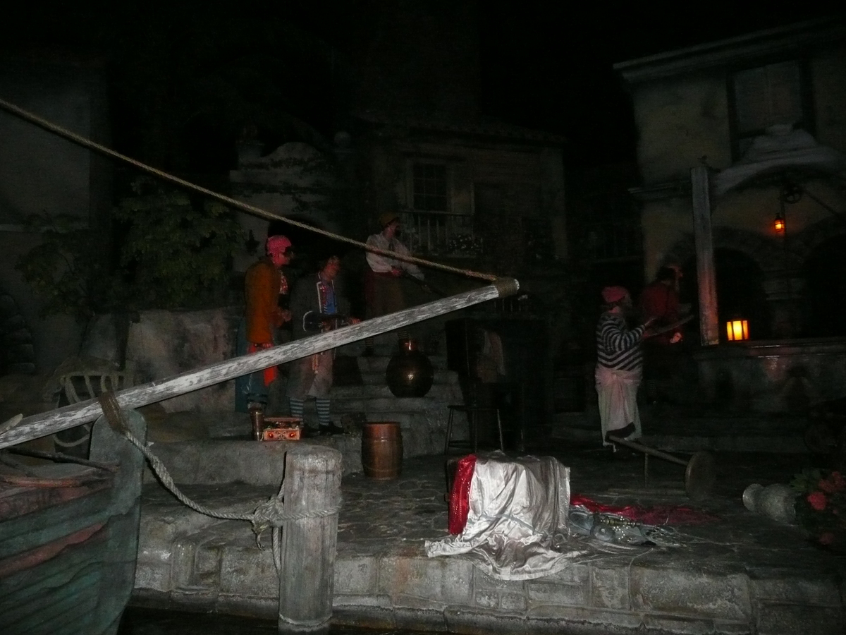 Picture France Disneyland Paris Pirates of the caribbean 2007-07 54 - Cheap Room Pirates of the caribbean