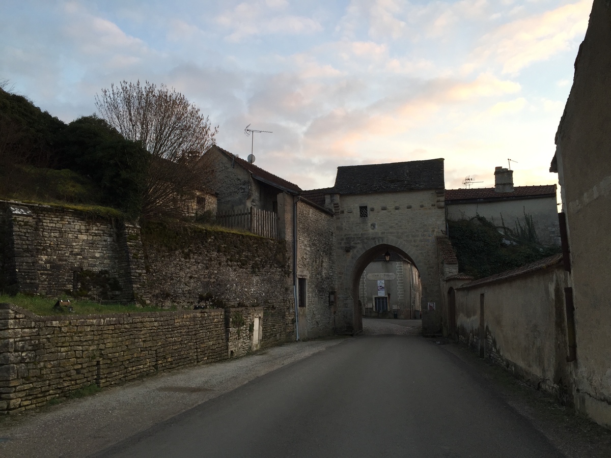 Picture France Noyers 2016-02 7 - Shopping Noyers