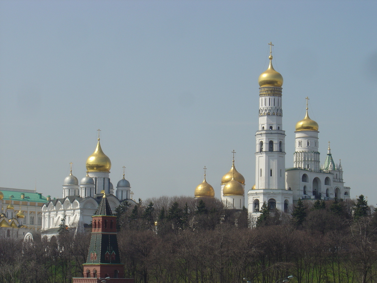 Picture Russia Moscow 2005-04 100 - Cost Moscow