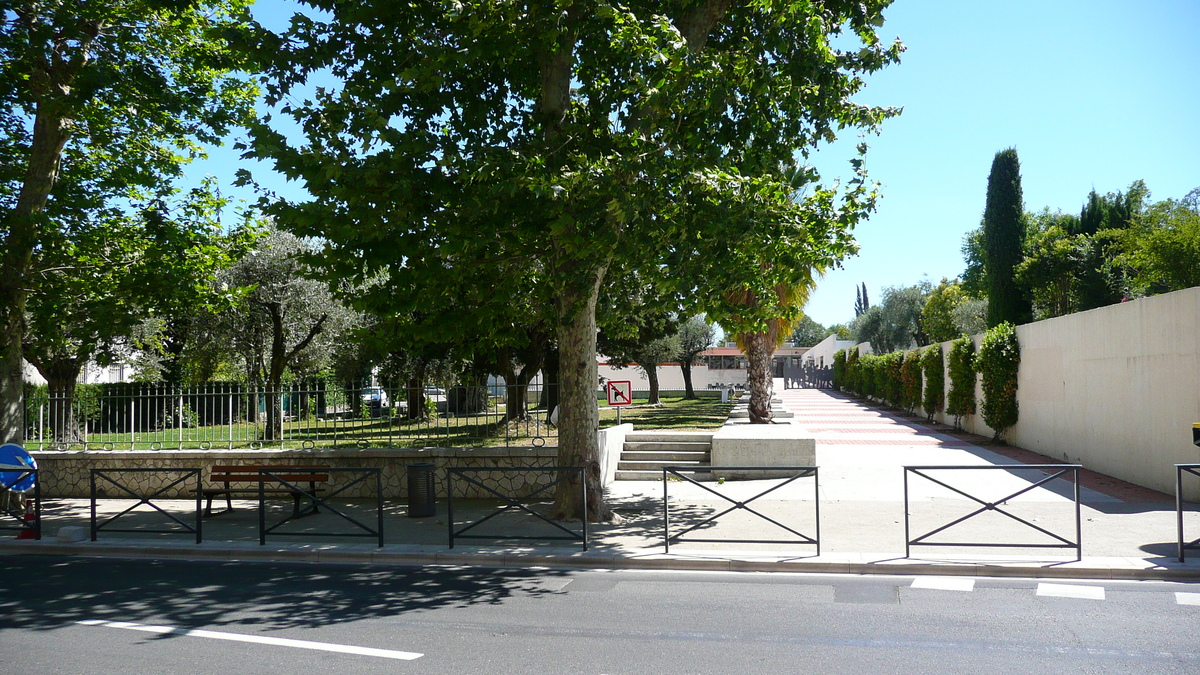 Picture France Vence Vence West 2007-07 64 - Street Vence West