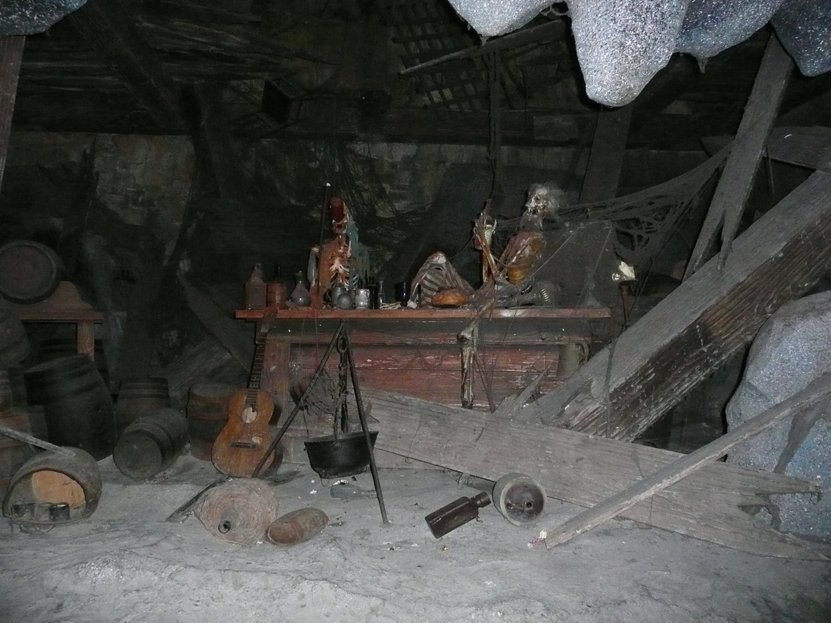 Picture France Disneyland Paris Pirates of the caribbean 2007-07 5 - Winter Pirates of the caribbean