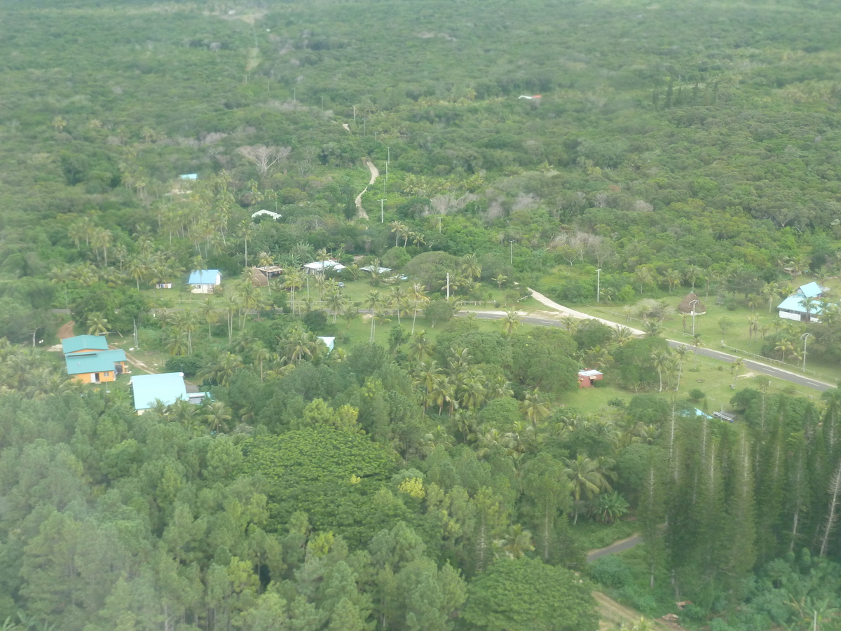 Picture New Caledonia From the Sky 2010-05 41 - Resort From the Sky