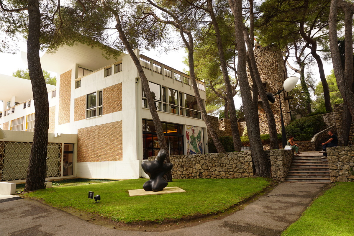 Picture France Saint Paul de Vence Fondation Maeght 2017-08 28 - Streets Fondation Maeght