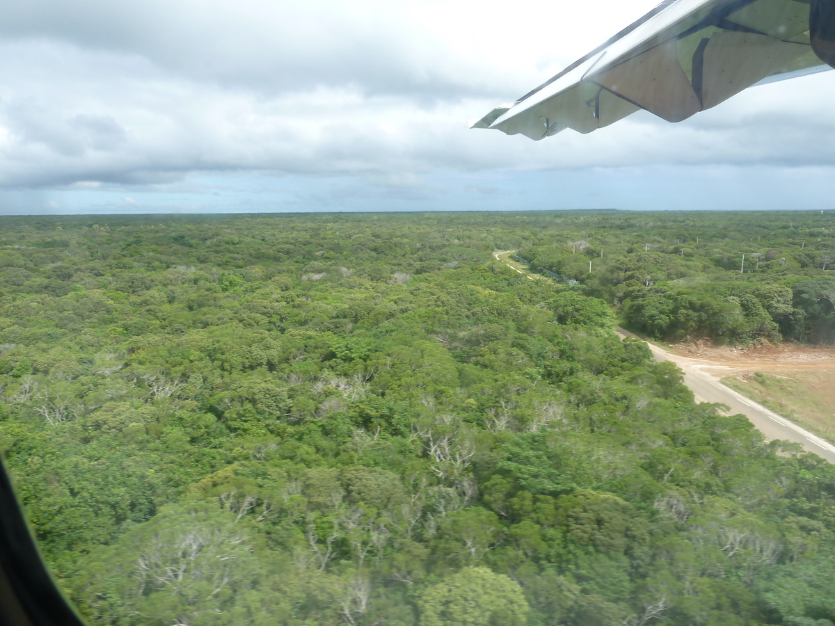 Picture New Caledonia From the Sky 2010-05 20 - Cheap Room From the Sky