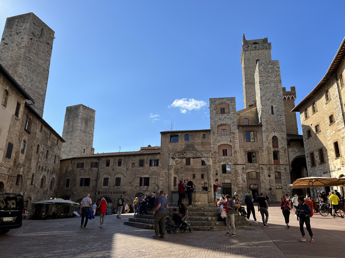 Picture Italy San Gimignano 2021-09 131 - Savings San Gimignano