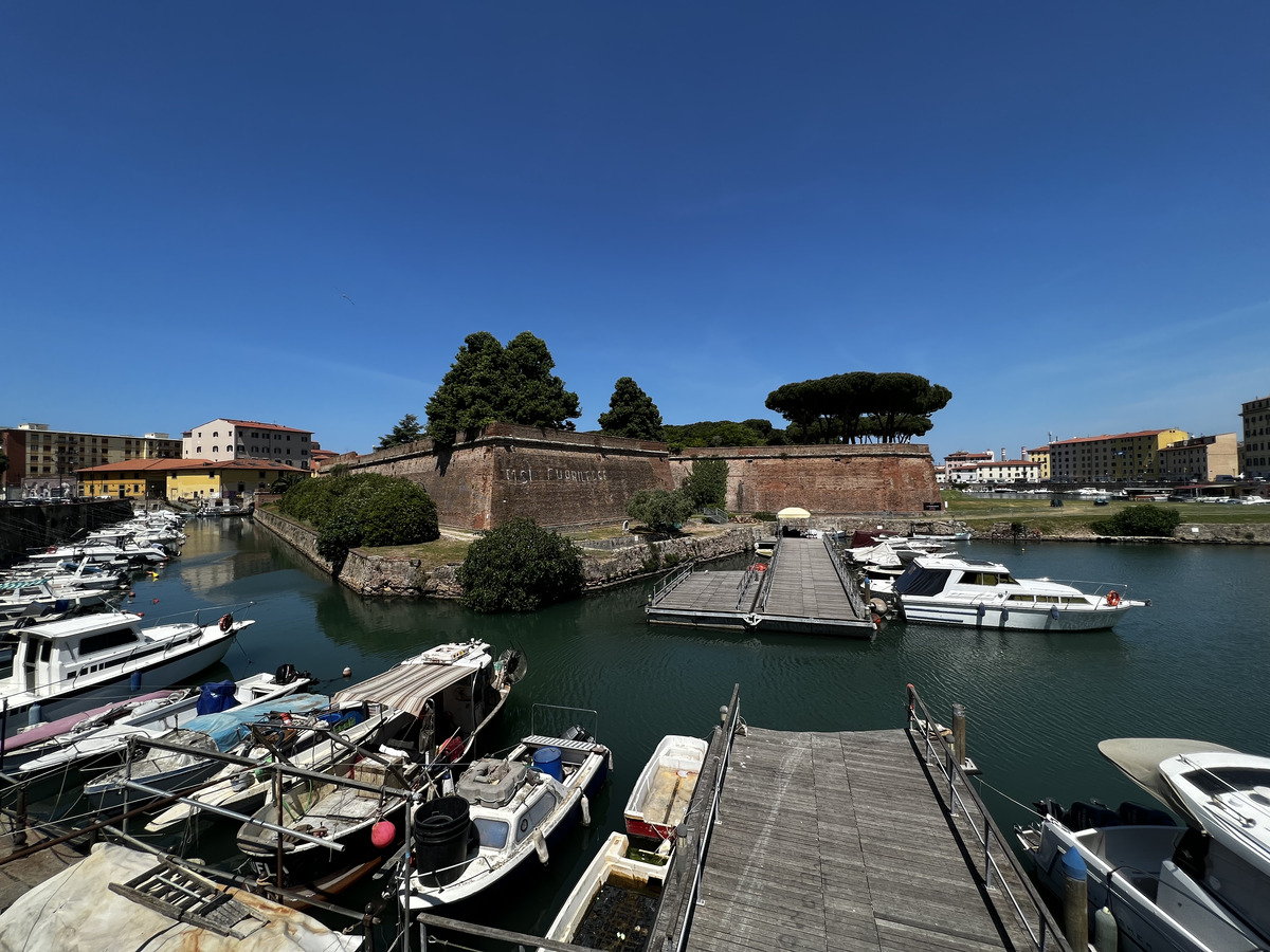 Picture Italy Livorno 2022-05 7 - Savings Livorno