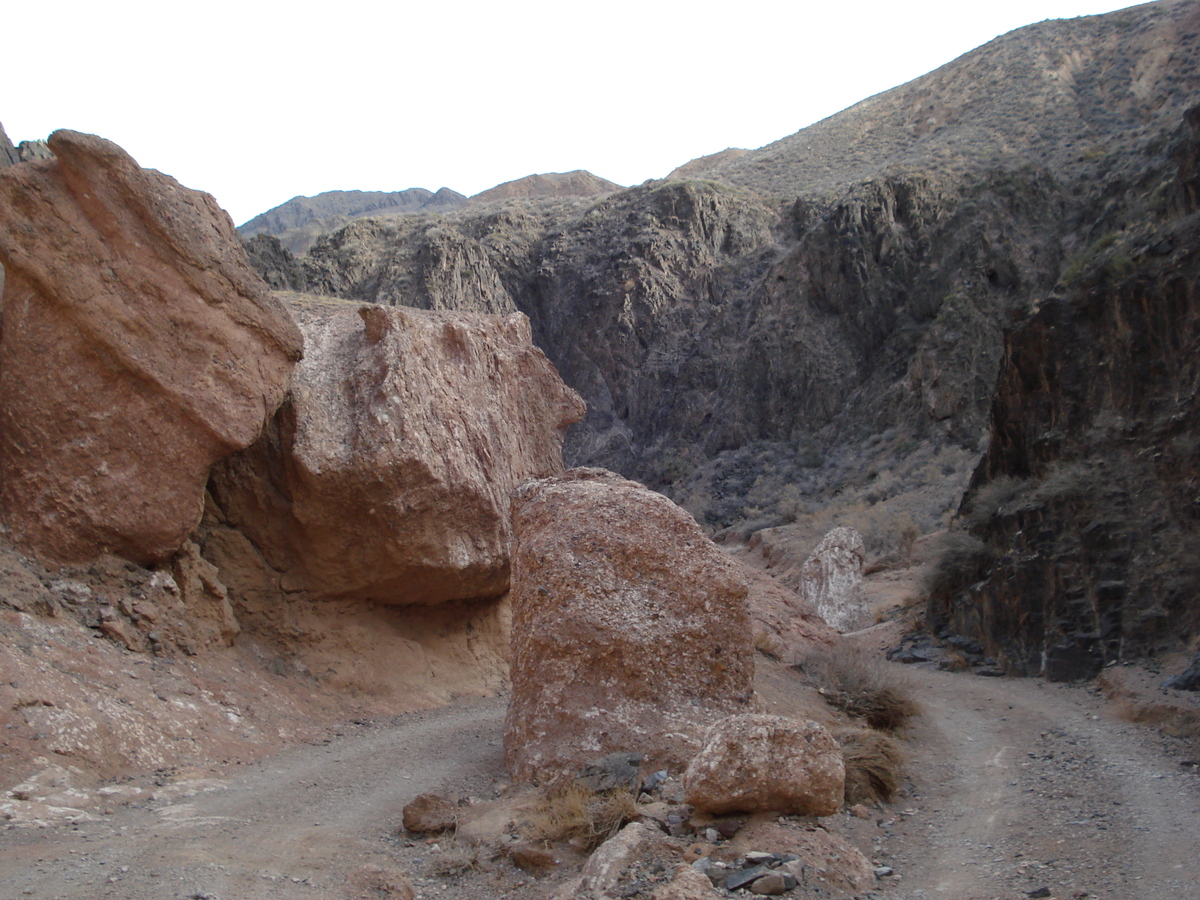 Picture Kazakhstan Charyn Canyon 2007-03 26 - Cost Charyn Canyon