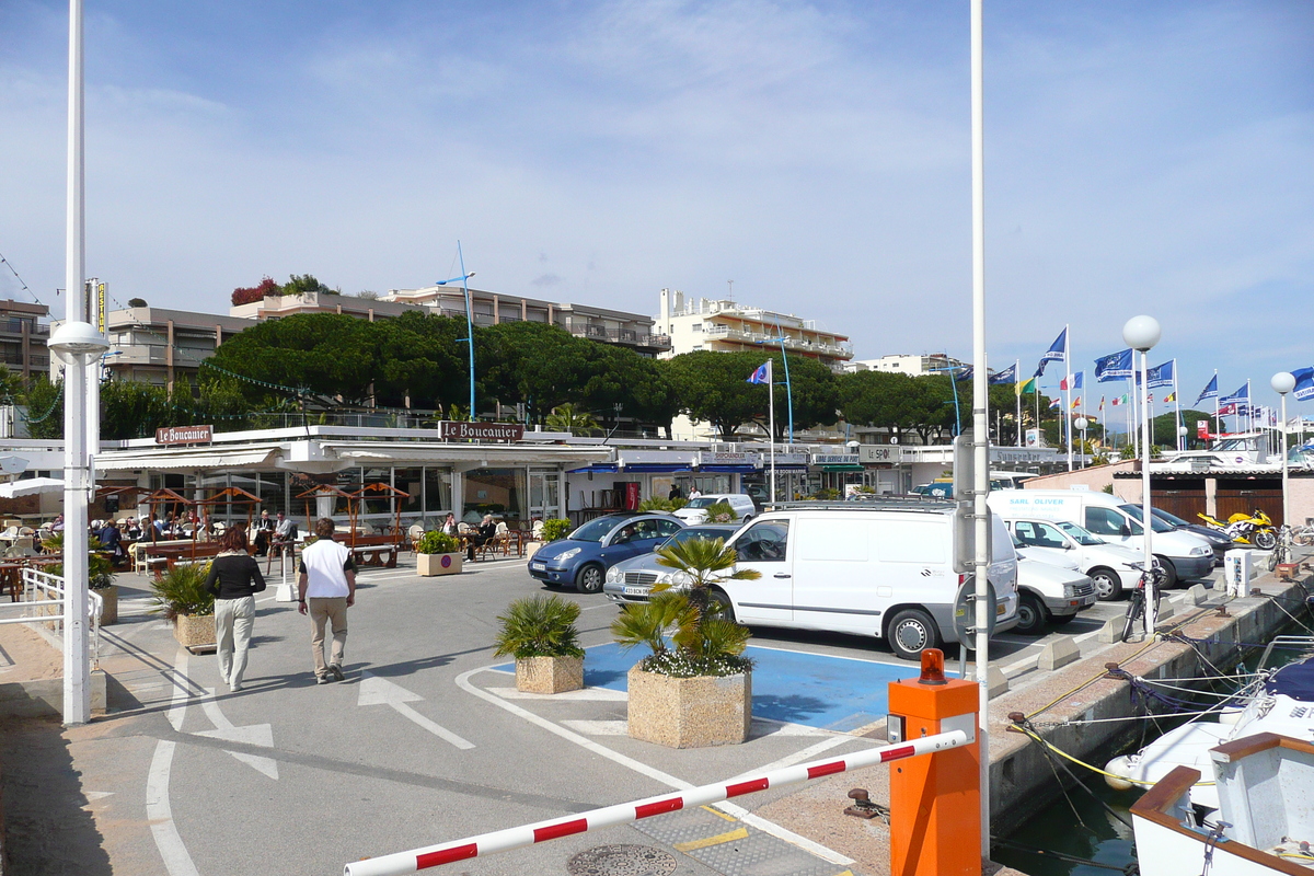 Picture France La Napoule Port La Napoule 2008-03 31 - Monument Port La Napoule