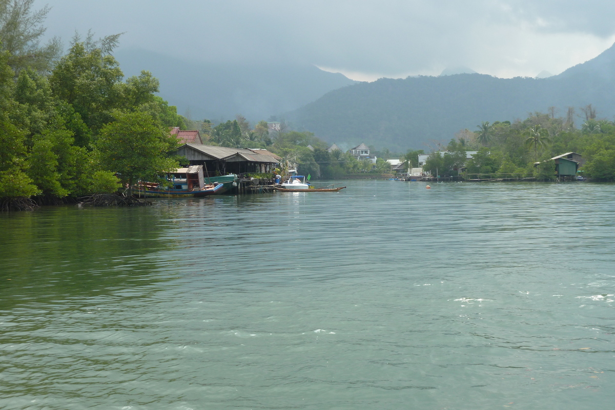 Picture Thailand Ko Chang Klong Prao beach 2011-02 43 - Savings Klong Prao beach