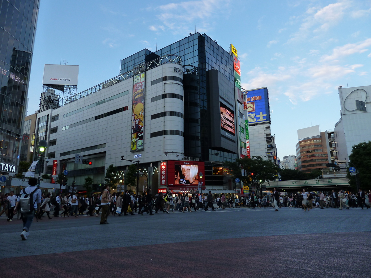 Picture Japan Tokyo Shibuya 2010-06 69 - Streets Shibuya