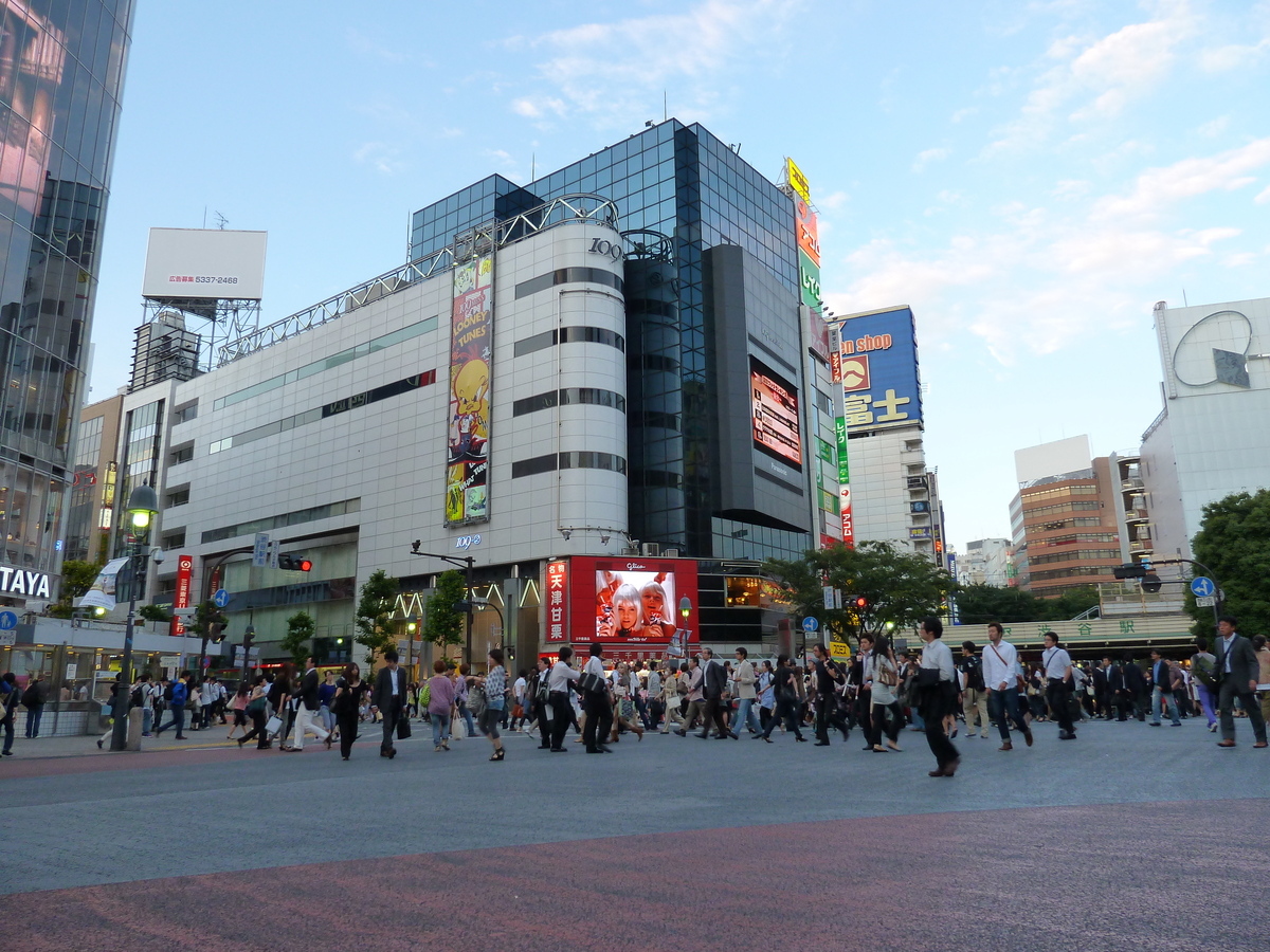 Picture Japan Tokyo Shibuya 2010-06 68 - Streets Shibuya