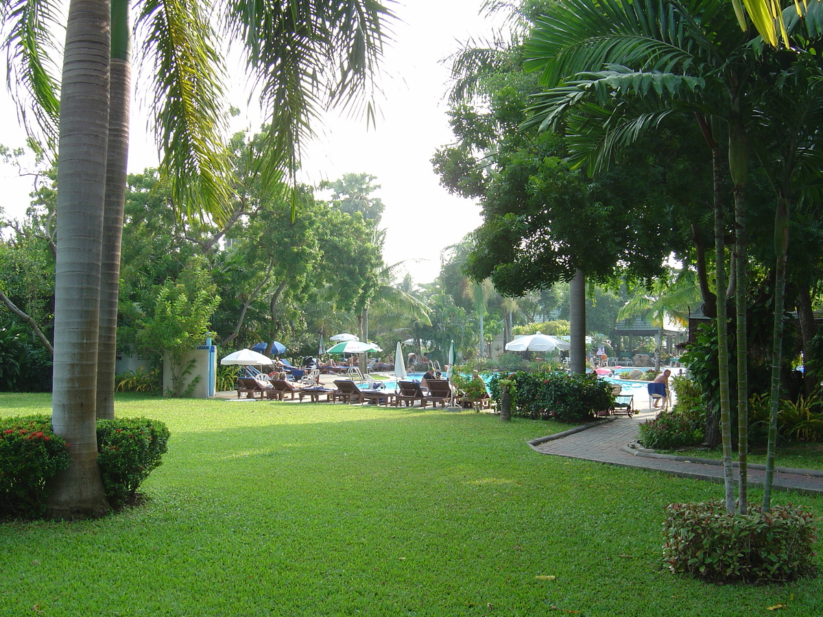 Picture Thailand Jomtien Beach Grand Jomtien Palace Hotel 2004-10 26 - Lake Grand Jomtien Palace Hotel