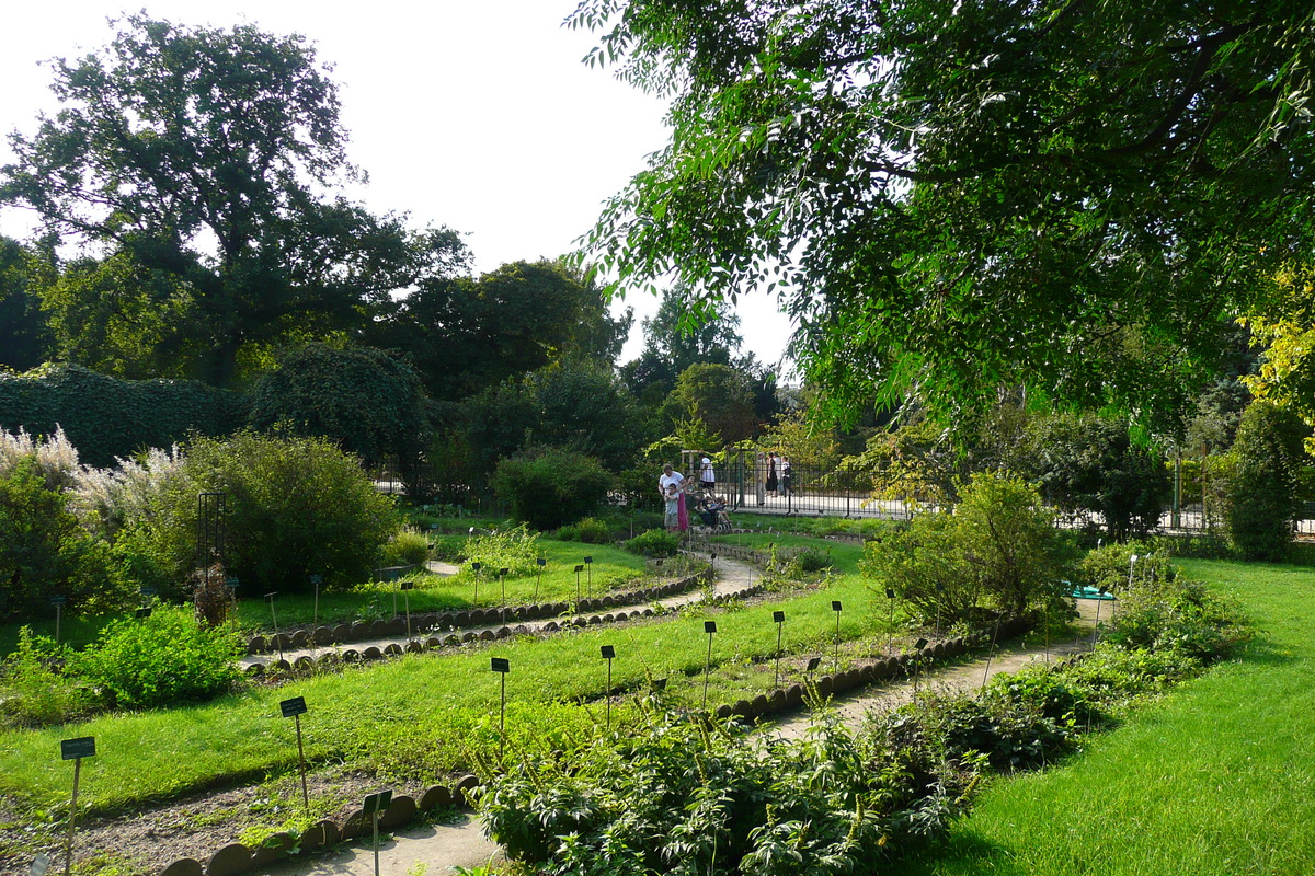 Picture France Paris Jardin des Plantes 2007-08 142 - Monument Jardin des Plantes