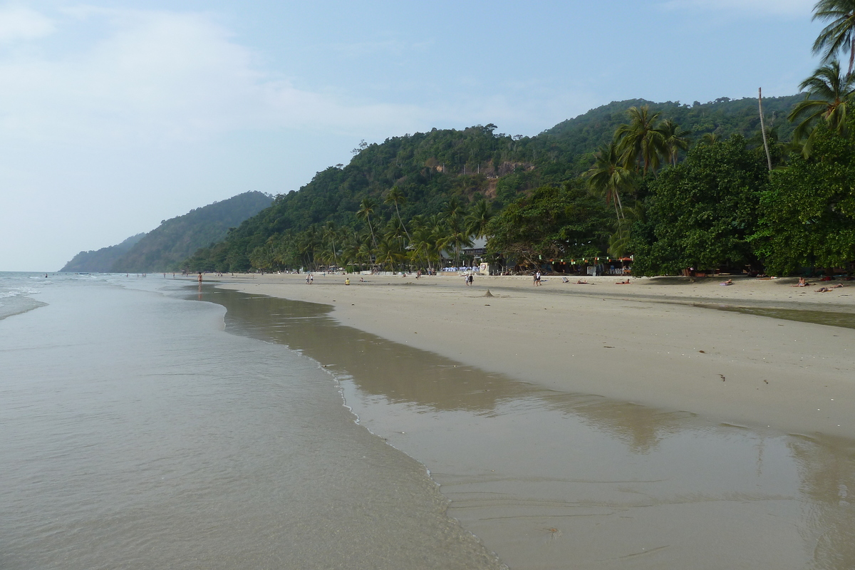 Picture Thailand Ko Chang White sand beach 2011-02 47 - Monuments White sand beach