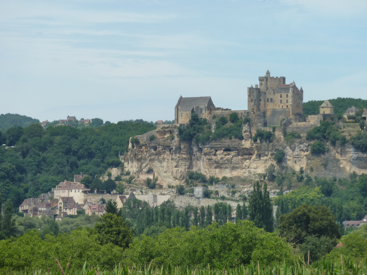 Picture France Beynac Castle 2009-07 21 - Sunrise Beynac Castle