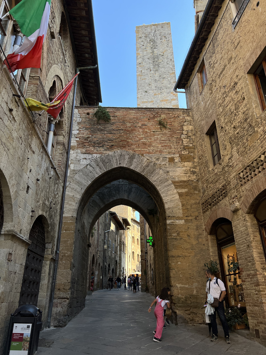 Picture Italy San Gimignano 2021-09 167 - Waterfalls San Gimignano