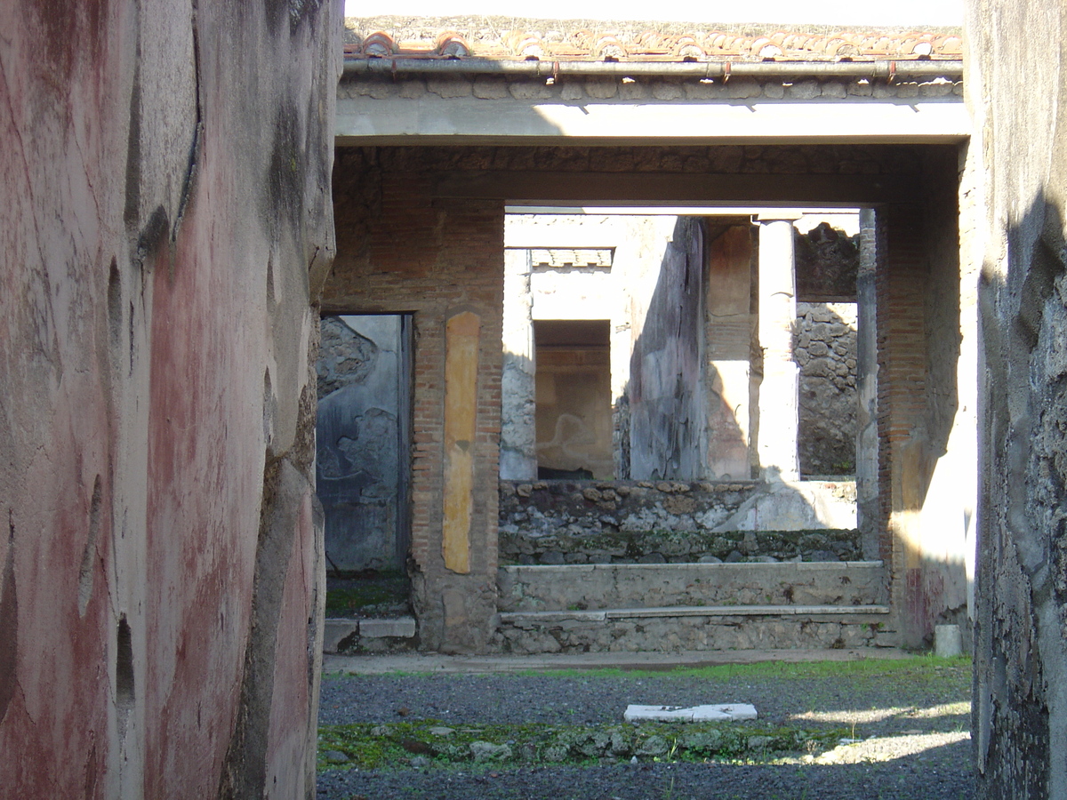 Picture Italy Pompei 2004-11 42 - Lake Pompei