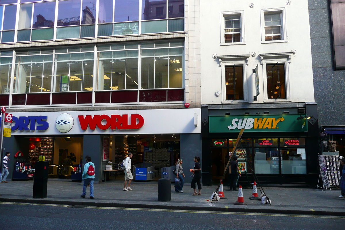 Picture United Kingdom London New Oxford Street 2007-09 0 - Shopping New Oxford Street