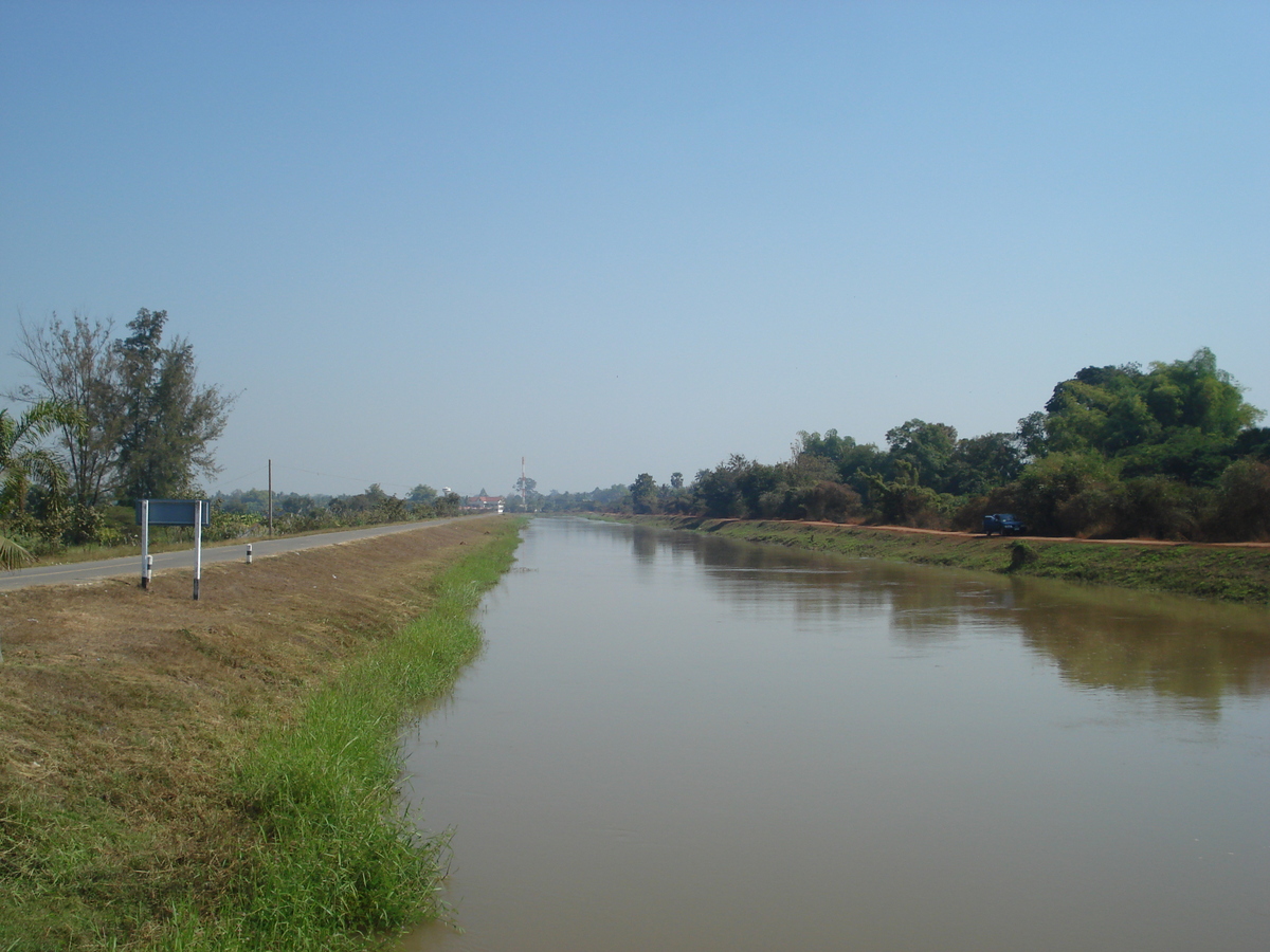 Picture Thailand Phitsanulok Singhawat Road 2008-01 6 - Lake Singhawat Road