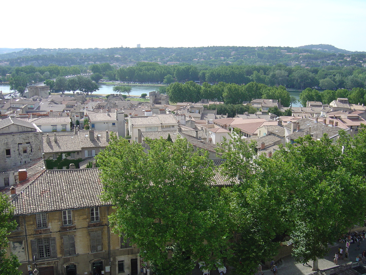 Picture France Avignon 2004-08 53 - Shopping Avignon