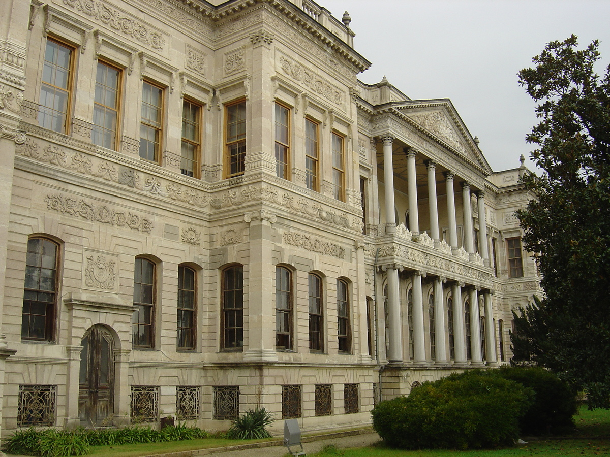 Picture Turkey Istanbul Dolmabahce Palace 2004-12 52 - Cost Dolmabahce Palace