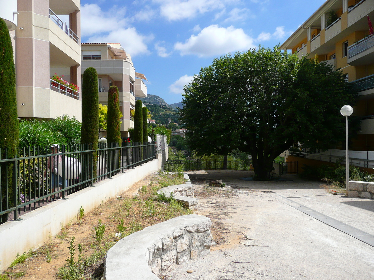 Picture France Vence Avenue H. Isnard 2007-07 30 - Street Avenue H. Isnard