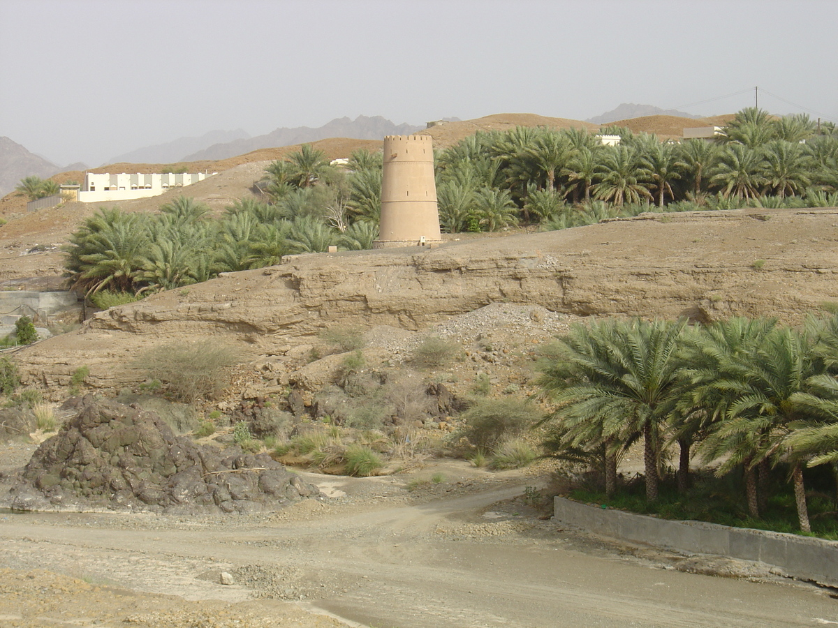 Picture Sultanate of Oman Buraimi to Sohar road 2005-03 5 - Weather Buraimi to Sohar road