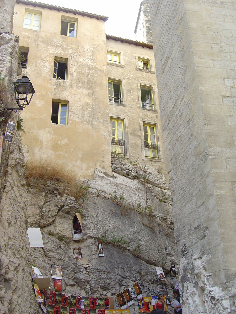 Picture France Avignon 2004-08 5 - Street Avignon