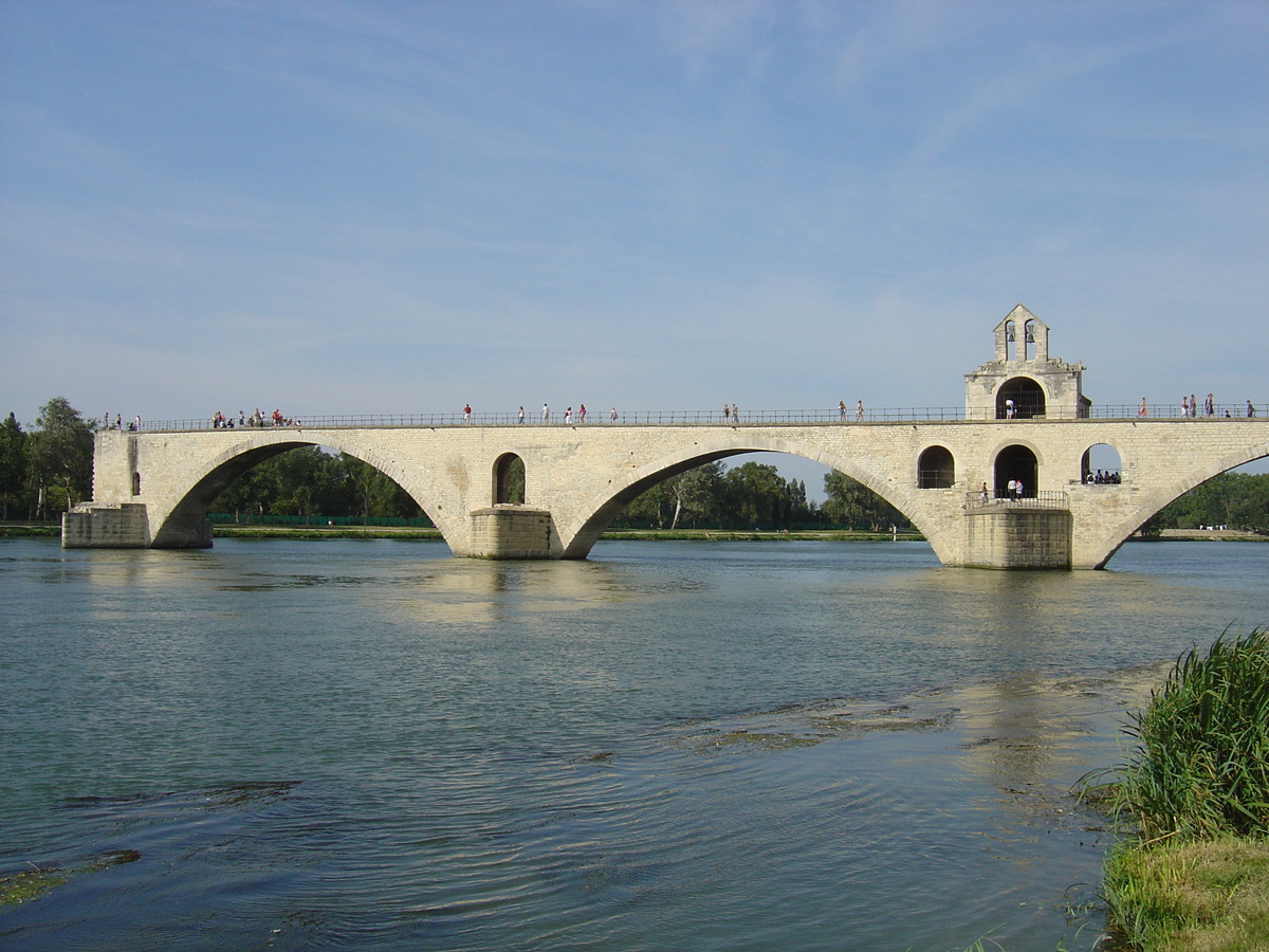 Picture France Avignon 2004-08 9 - Lands Avignon