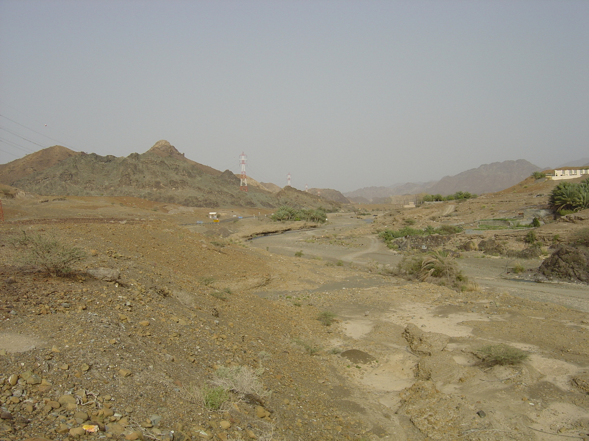 Picture Sultanate of Oman Buraimi to Sohar road 2005-03 14 - Waterfall Buraimi to Sohar road