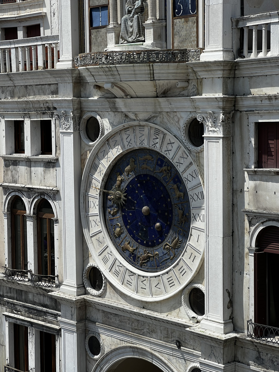 Picture Italy Venice Saint Mark's Basilica 2022-05 25 - Waterfall Saint Mark's Basilica