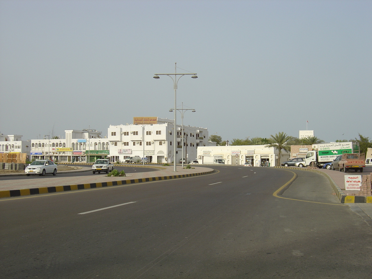 Picture Sultanate of Oman Sohar 2005-03 19 - Hotel Pools Sohar