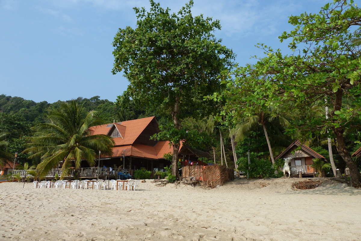 Picture Thailand Ko Chang White sand beach 2011-02 87 - Restaurants White sand beach