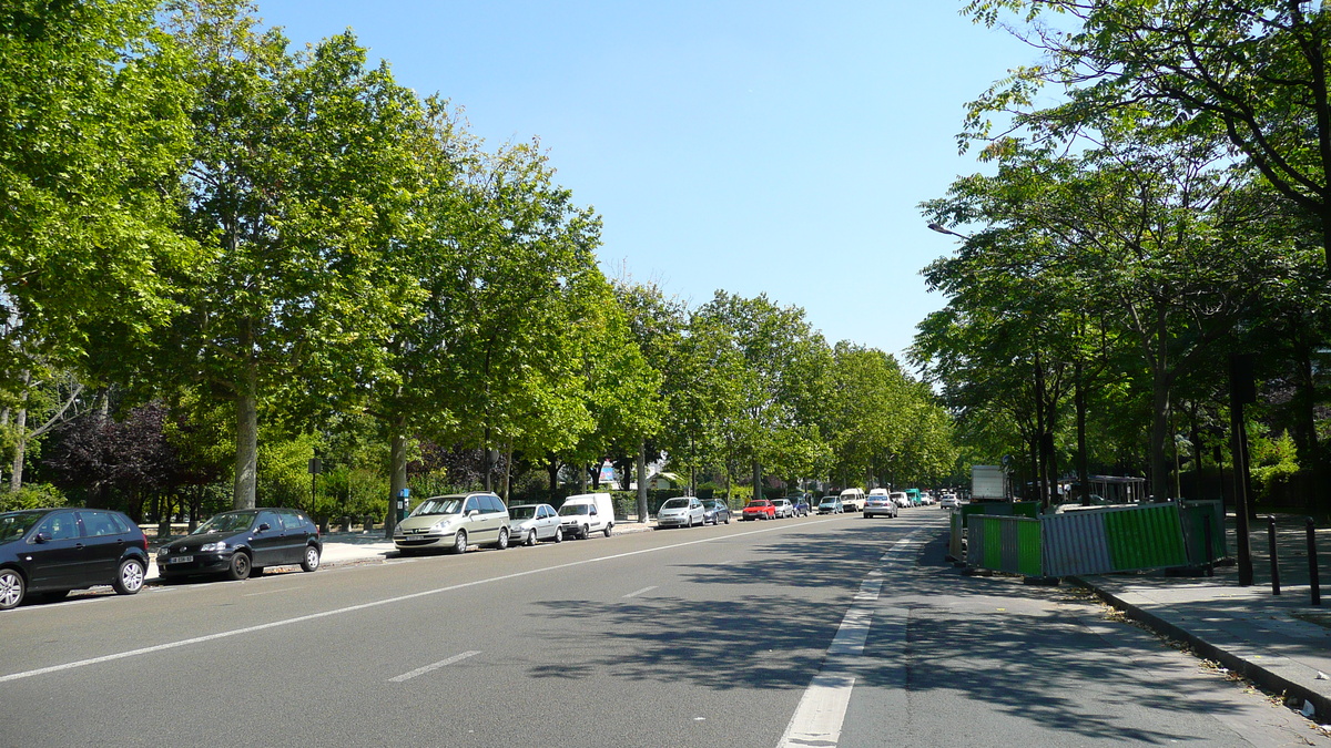 Picture France Paris Around Paris west 2007-08 25 - Spring Around Paris west