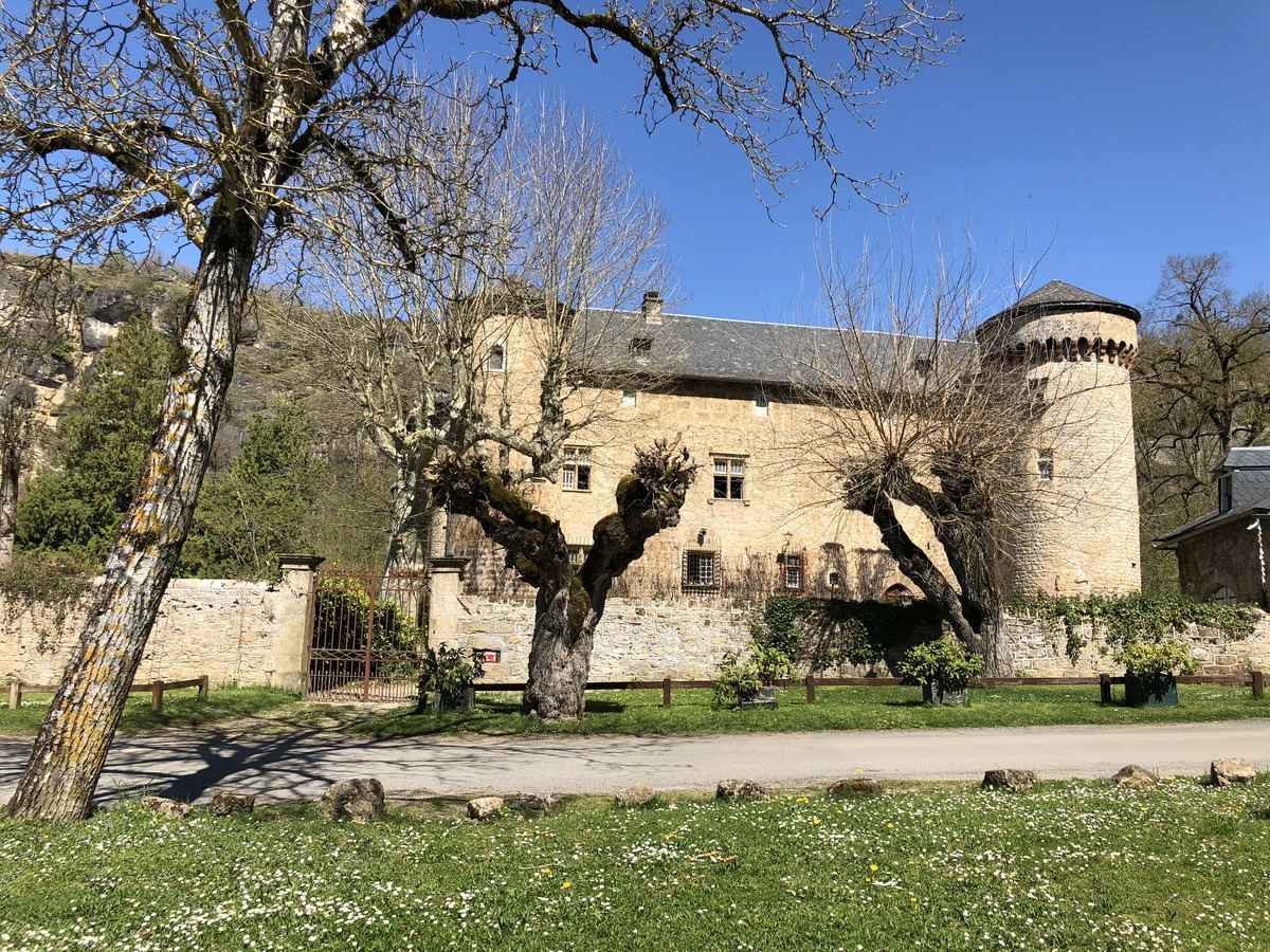 Picture France Salles la Source 2018-04 58 - Street Salles la Source