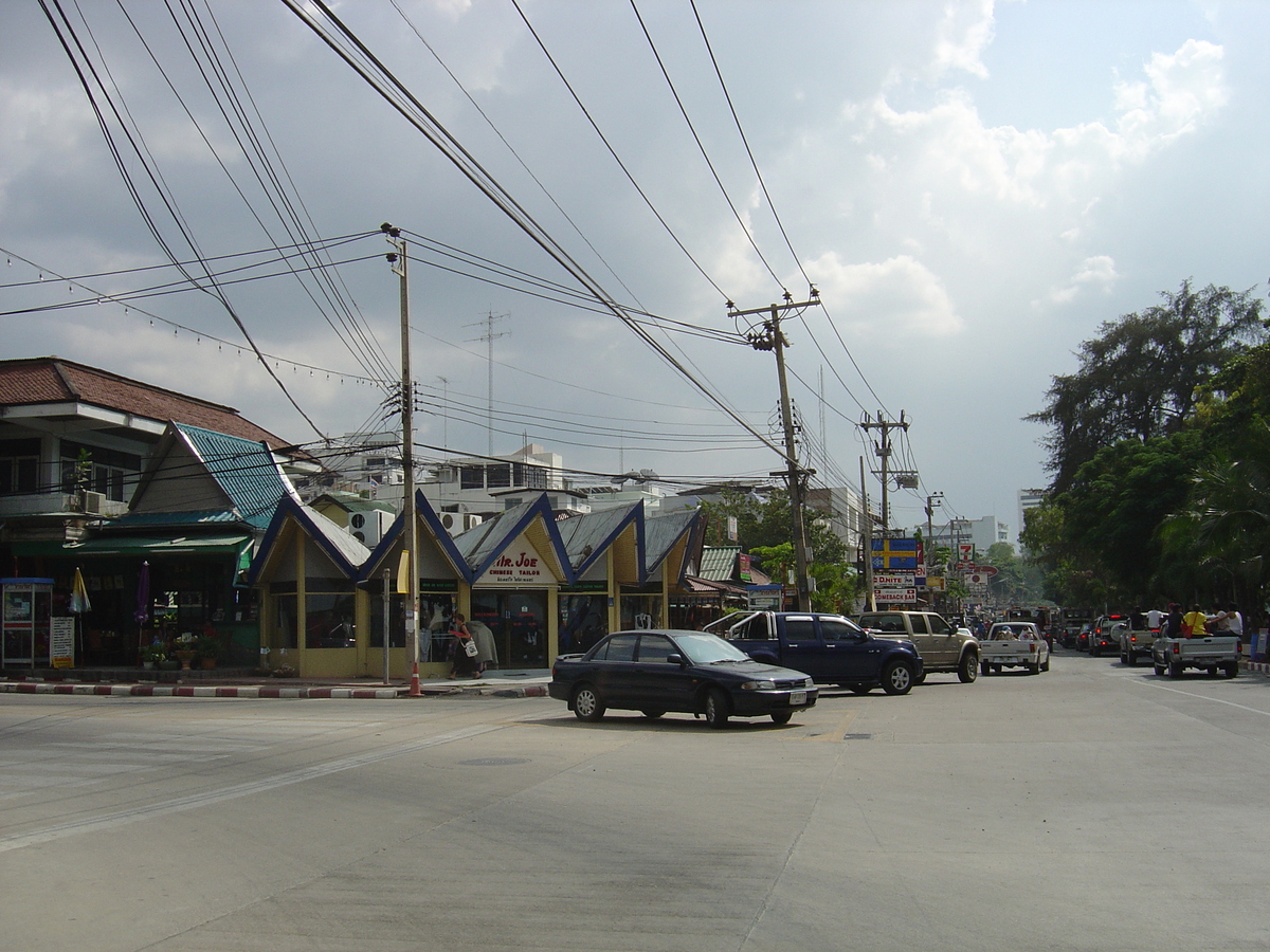 Picture Thailand Pattaya 2004-10 13 - Street Pattaya