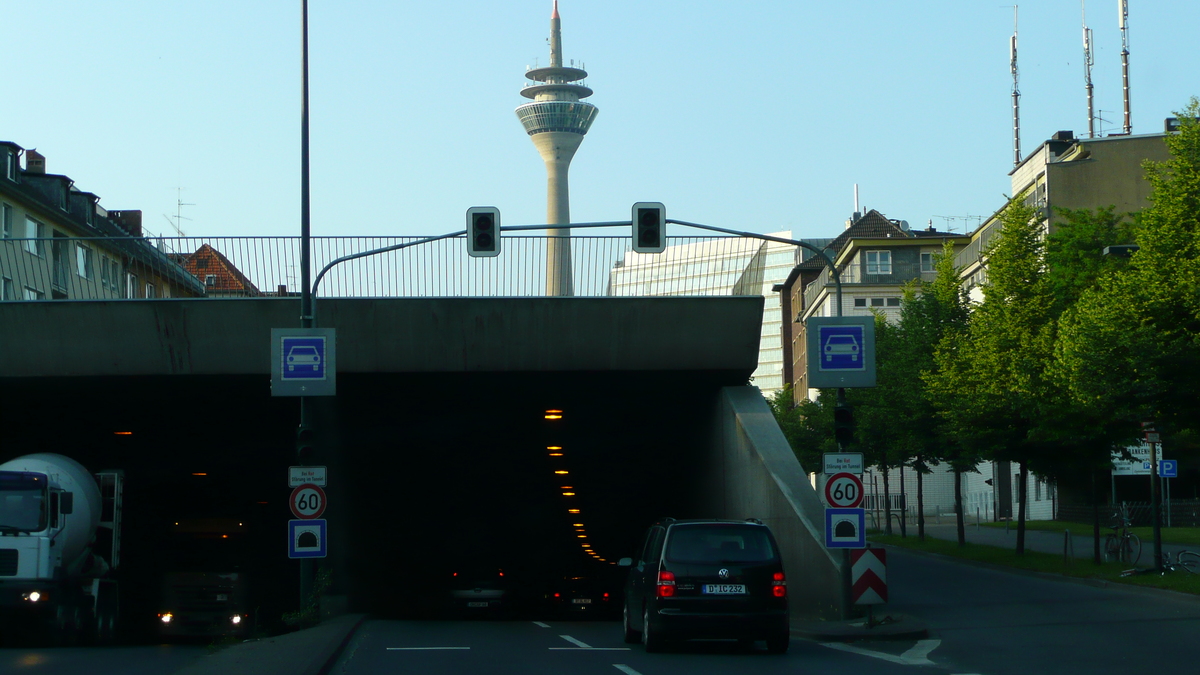 Picture Germany Dusseldorf 2007-05 53 - Cost Dusseldorf