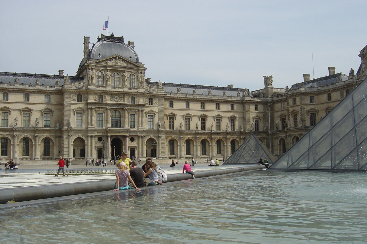 Picture France Paris Louvre 2007-05 55 - Savings Louvre