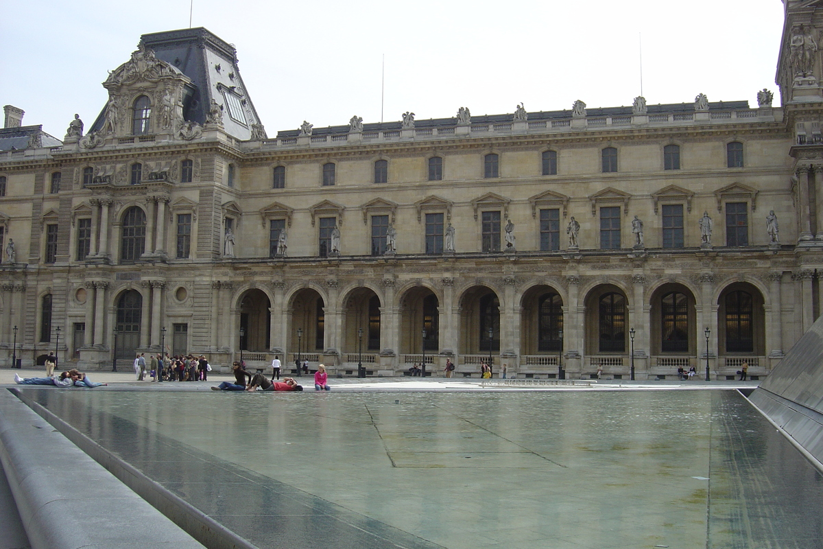 Picture France Paris Louvre 2007-05 105 - Rain Season Louvre