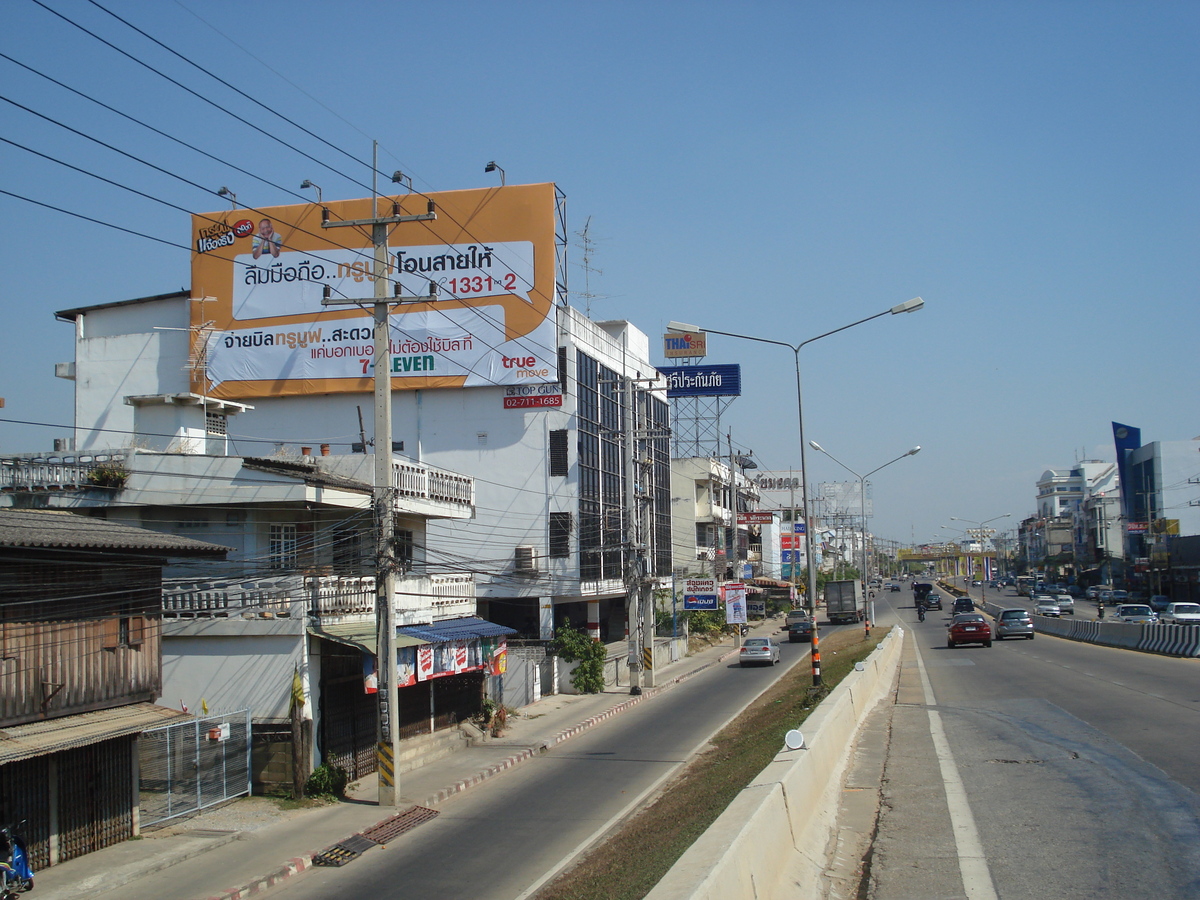 Picture Thailand Phitsanulok Mittraparp Road 2008-01 43 - Winter Mittraparp Road